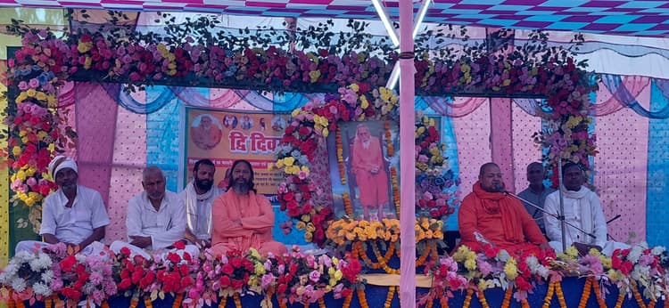 मानव जीवन ईश्वर की अनुपम देन: रजयानंद