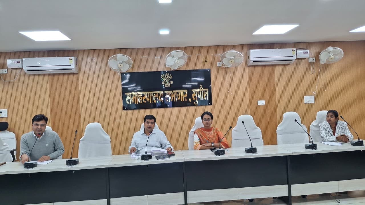 गुणवत्ता, पैकेजिंग व मानकों पर विशेष ध्यान दें किसान - डीएम