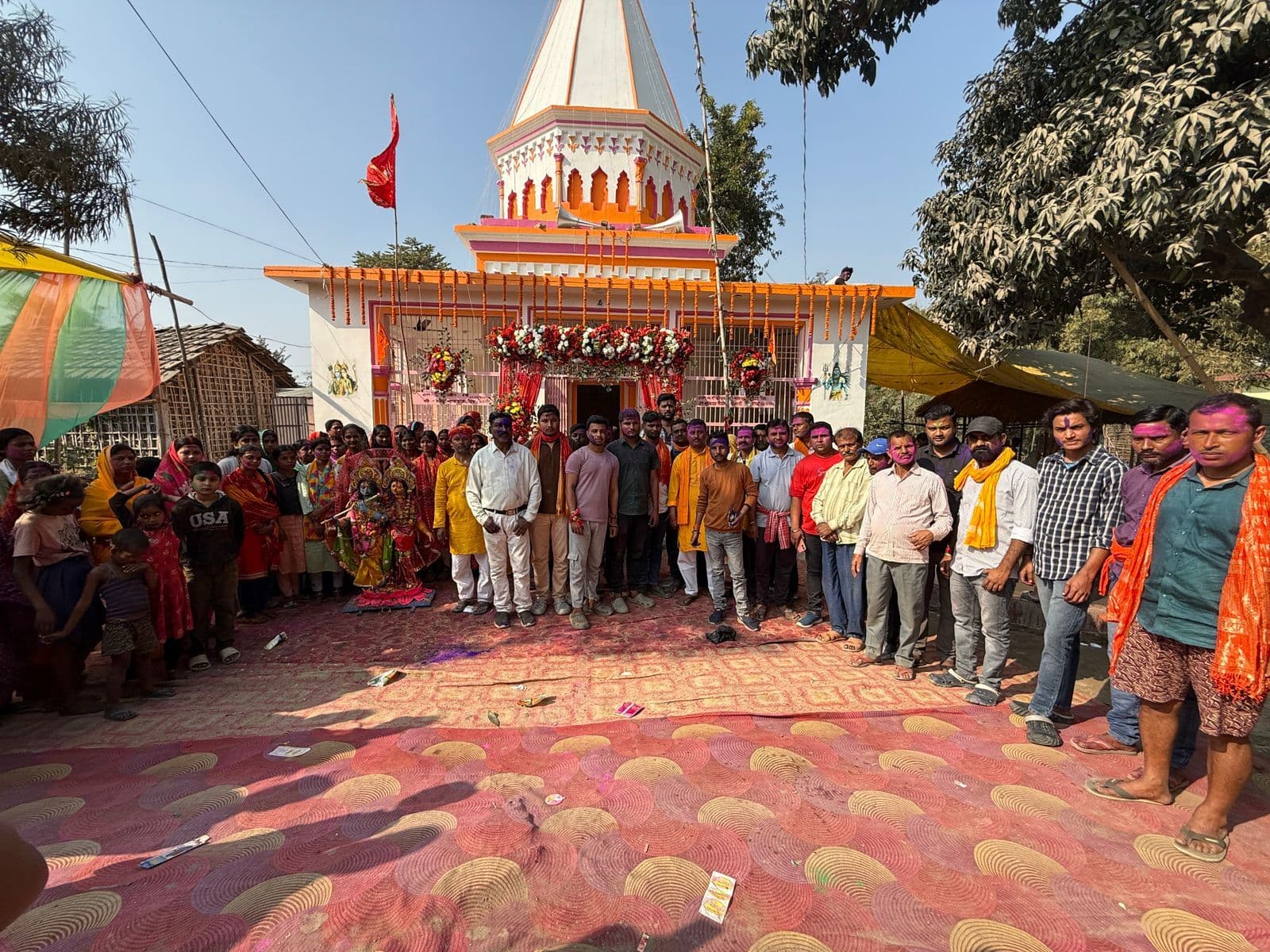 घासी टोला शिव मंदिर में यज्ञ संपन्न