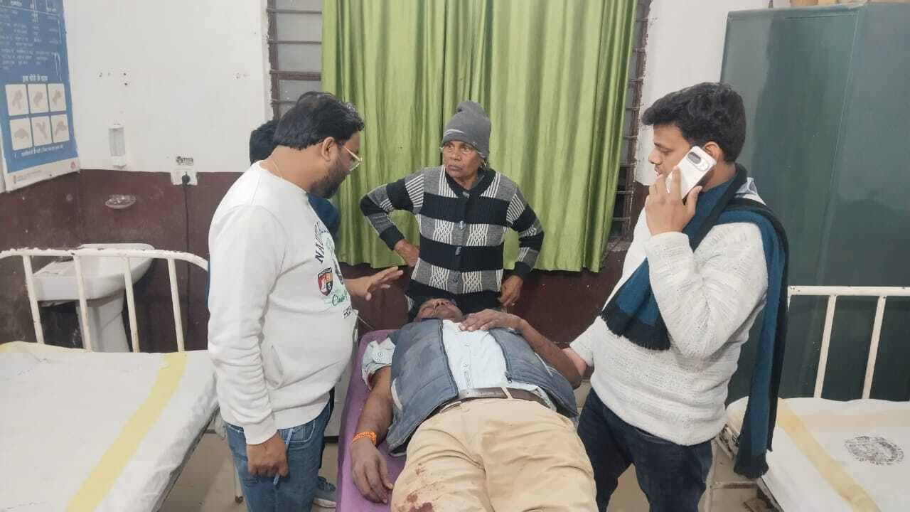 एनएच-31 पर ट्रैक्टर-बाइक की जोरदार टक्कर, युवक गंभीर रूप से घाय