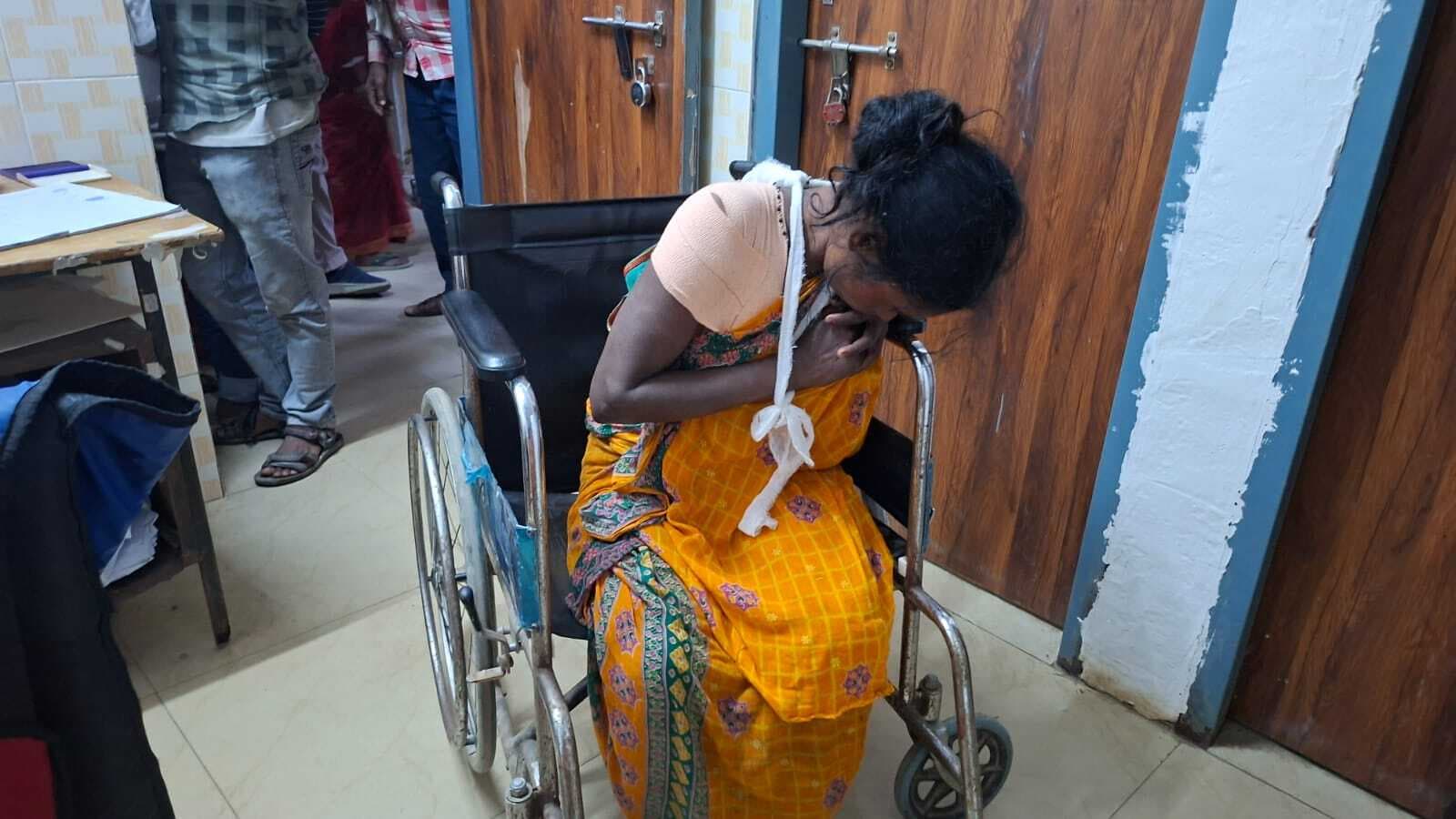 दाह संस्कार में जा रहा ट्रैक्टर दुर्घटनाग्रस्त, 18 लोग घायल