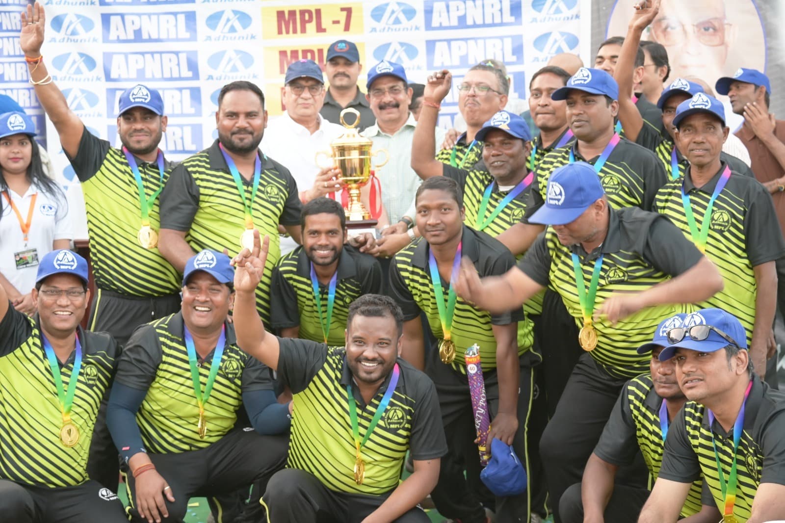 Mahadev premier league cricket tournament : स्वर्णरेखा ने कवच को 11 रन से हराकर जीता एमपीएल-7 का खिताब