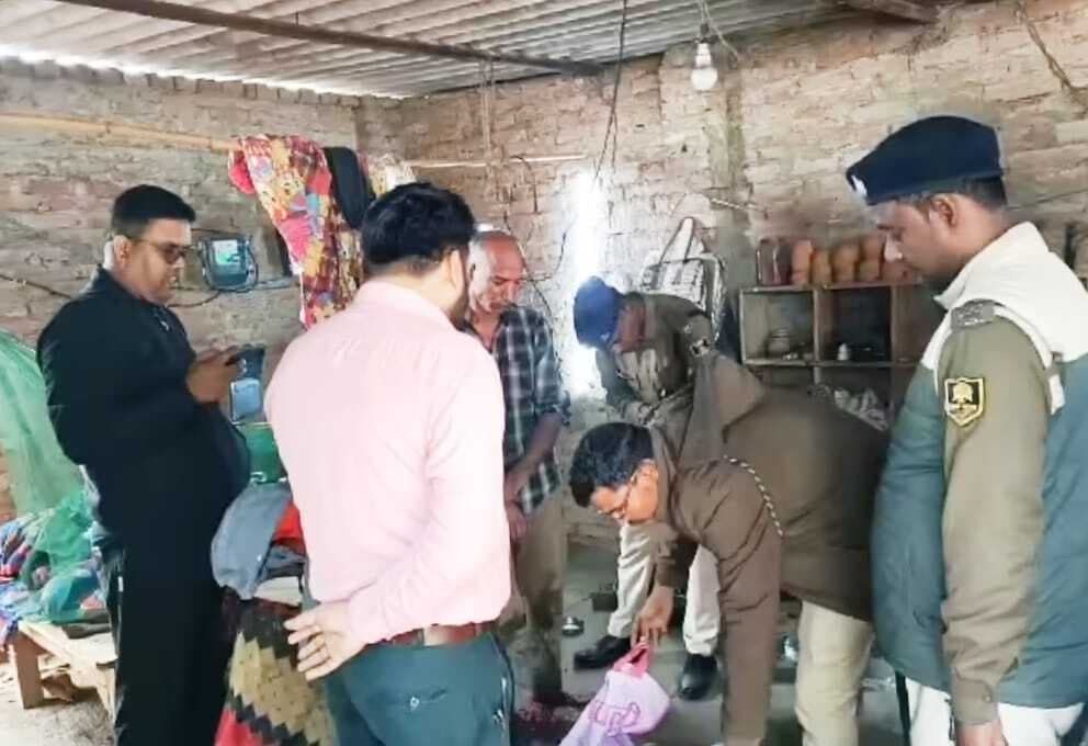 चाय की दुकान पर छापेमारी में दो किलो गांजा बरामद, तस्कर गिरफ्तार