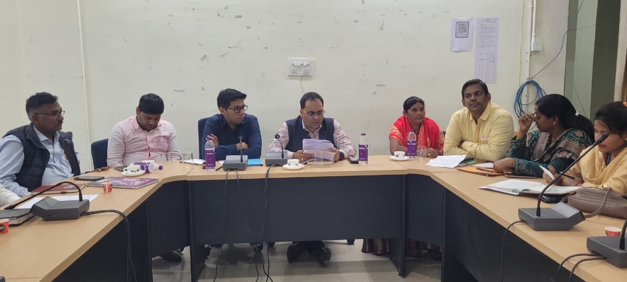 जनसमस्याओं के समाधान के लिए संंबंधित अधिकारियों को दिये निर्देश