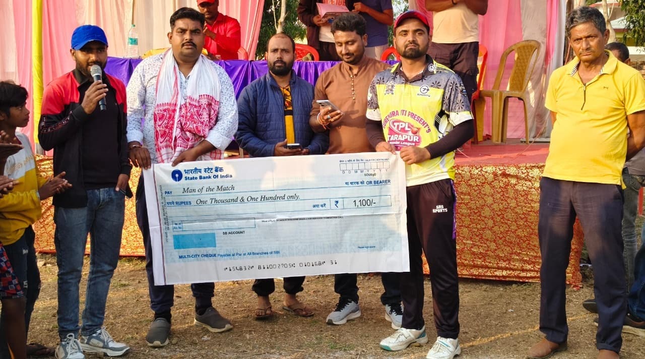 अंतिम क्वार्टर फाइनल में माधोडीह की दमदार जीत, सेमीफाइनल में बनायी जगह