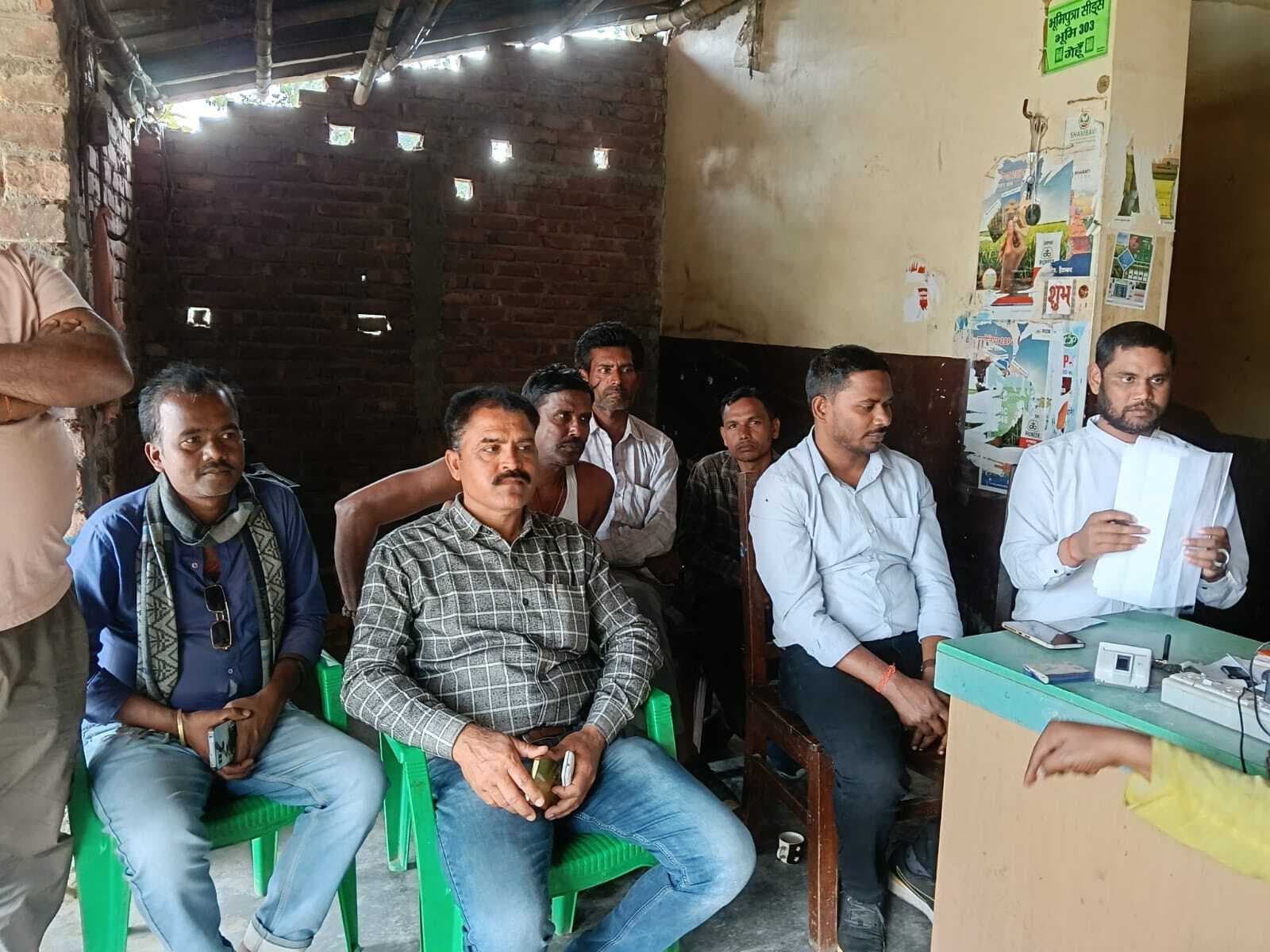 बीएओ ने खाद व बीज दुकानों का किया निरीक्षण