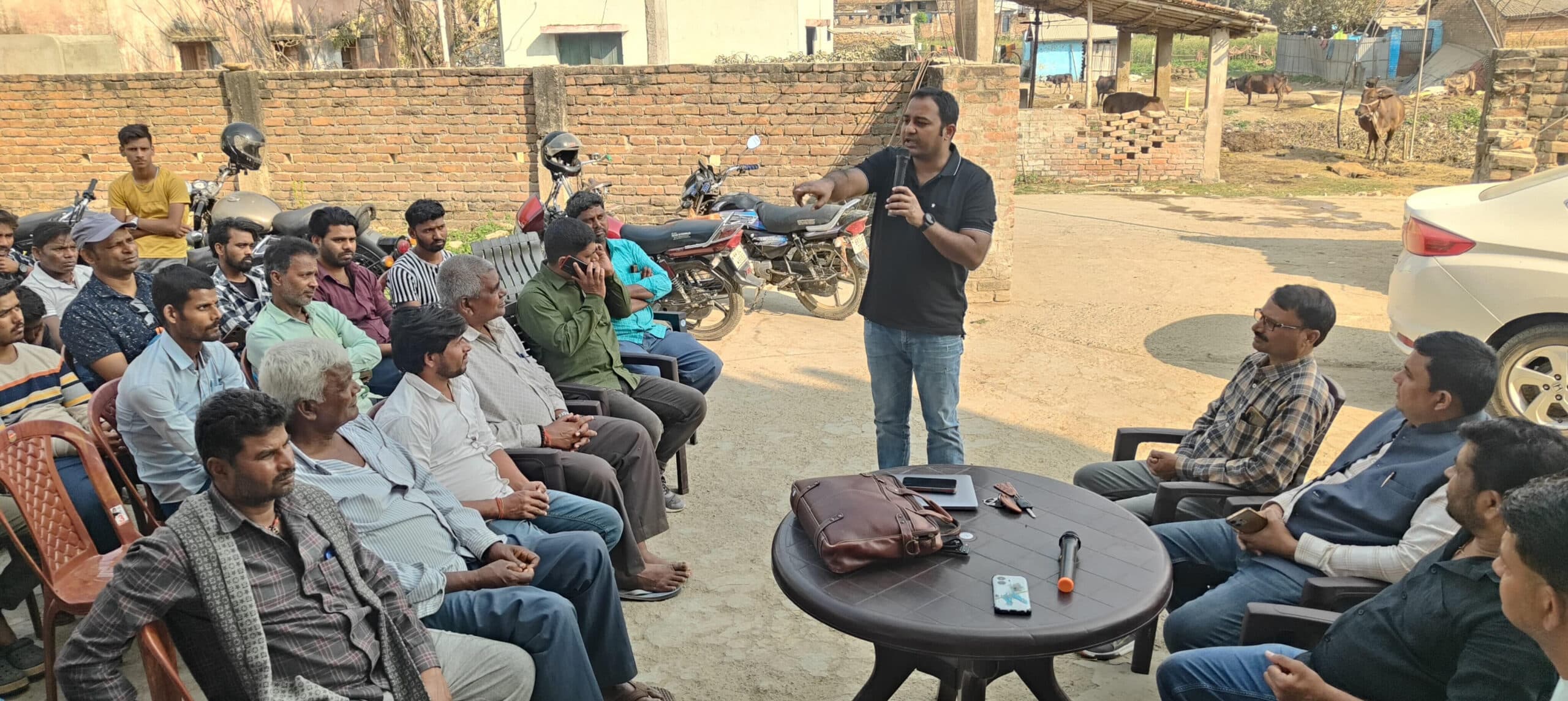 आय वृद्धि व बचत को लेकर किसानों को मिला प्रशिक्षण