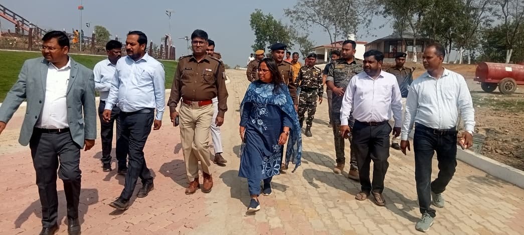 हाईकोर्ट के चीफ जस्टिस के आगमन को लेकर बुनकर केंद्र का किया औचक निरीक्षण