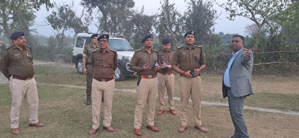 भारत-नेपाल सीमा की सुरक्षा पर सख्त नजर: डीआईजी ने सीमावर्ती इलाकों का किया निरीक्षण