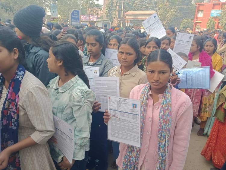 माध्यमिक परीक्षा के चौथे दिन कोई भी परीक्षार्थी निष्कासित नहीं