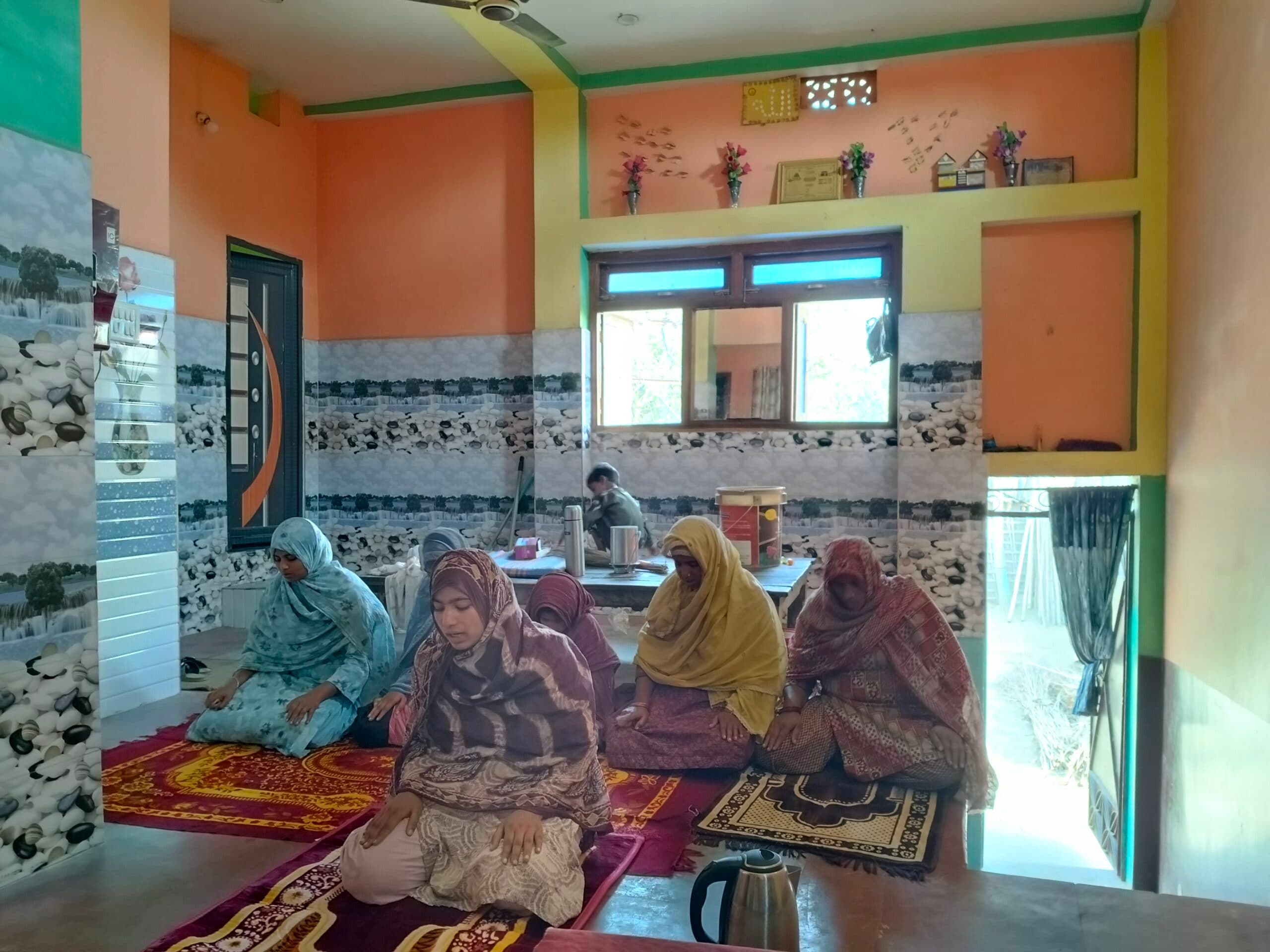 बच्चियों की मासूम दुआओं से गूंजा पाक महीना