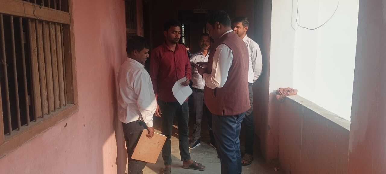 हंसी मंडल परीक्षा केंद्र से एक फर्जी परीक्षार्थी गिरफ्तार