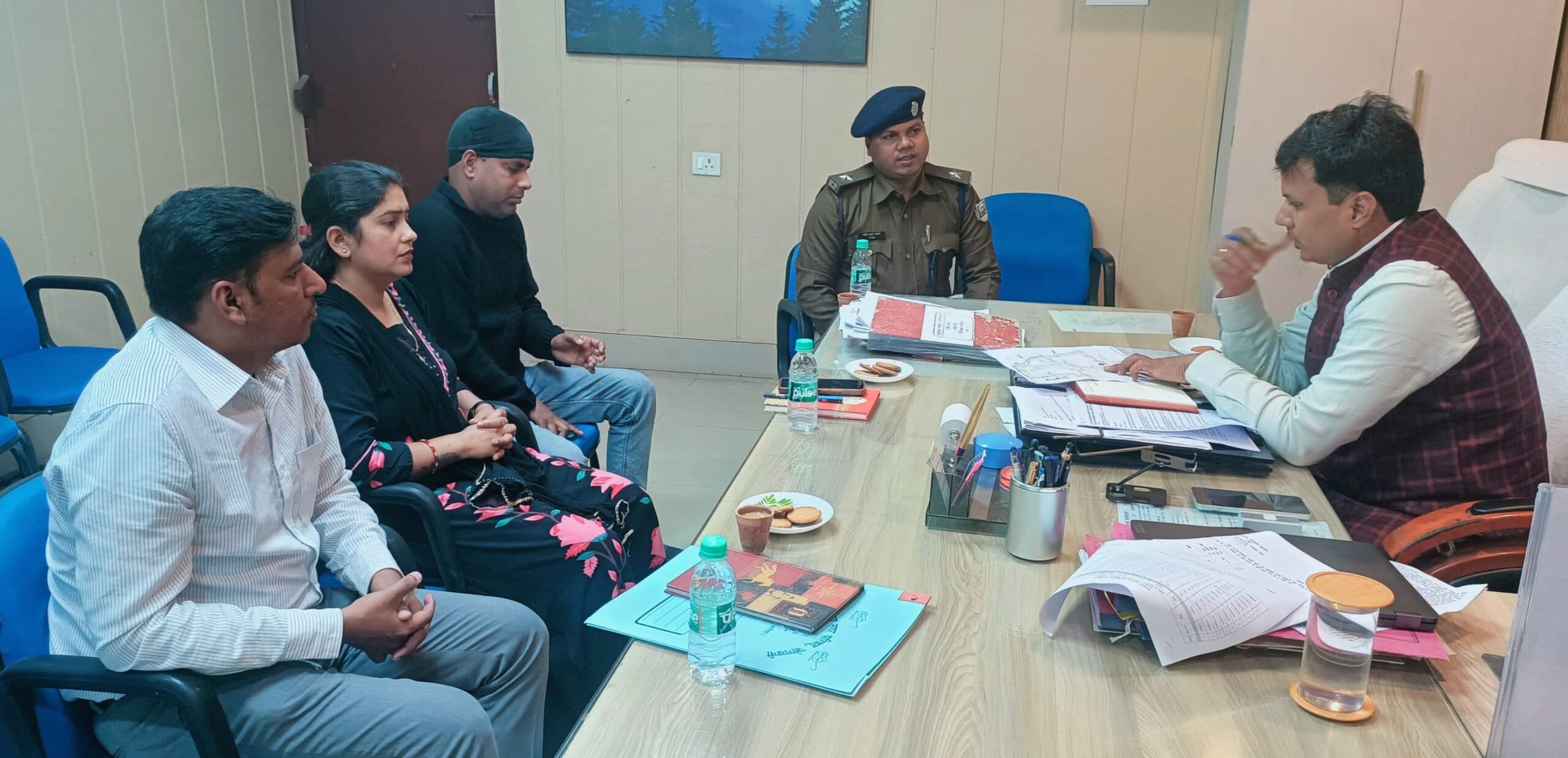 अवैध पार्किंग करने वालों पर करें कार्रवाई