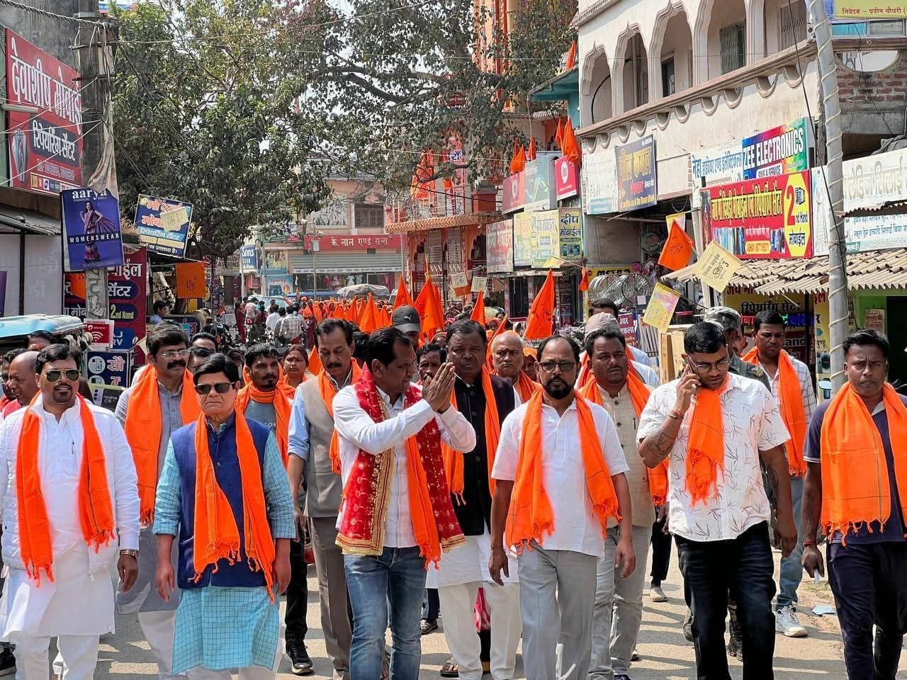 मौका दें बुंडू नगर सर्वांगीण विकास  करूंगा : राजेश उरांव