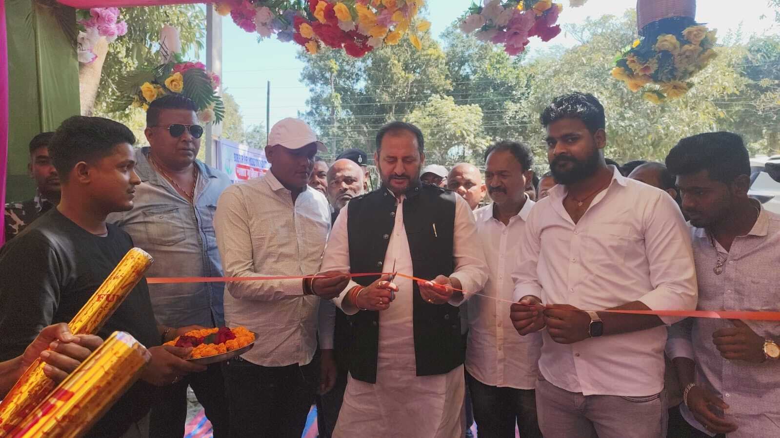 विधायक ने नशा मुक्ति केंद्र का किया उद्घाटन, संचालक की प्रशंसा