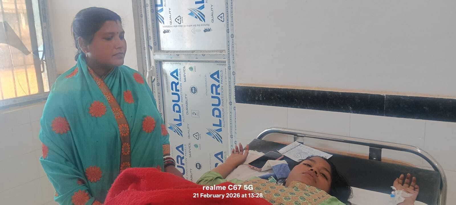 मैट्रिक परीक्षा के दौरान छात्रा की तबीयत बिगड़ी