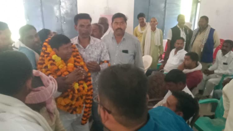 चौथी बार जदयू के प्रखंड अध्यक्ष बने सतीश