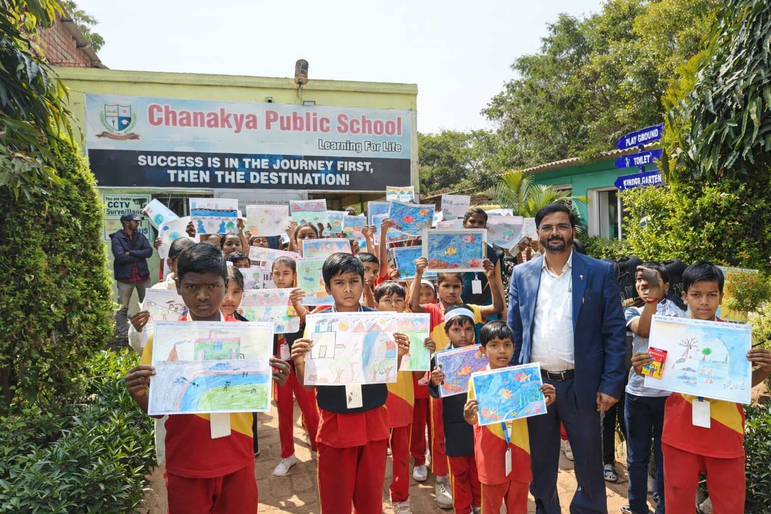 चाणक्य पब्लिक स्कूल लोधमा में पेंटिंग प्रतियोगिता