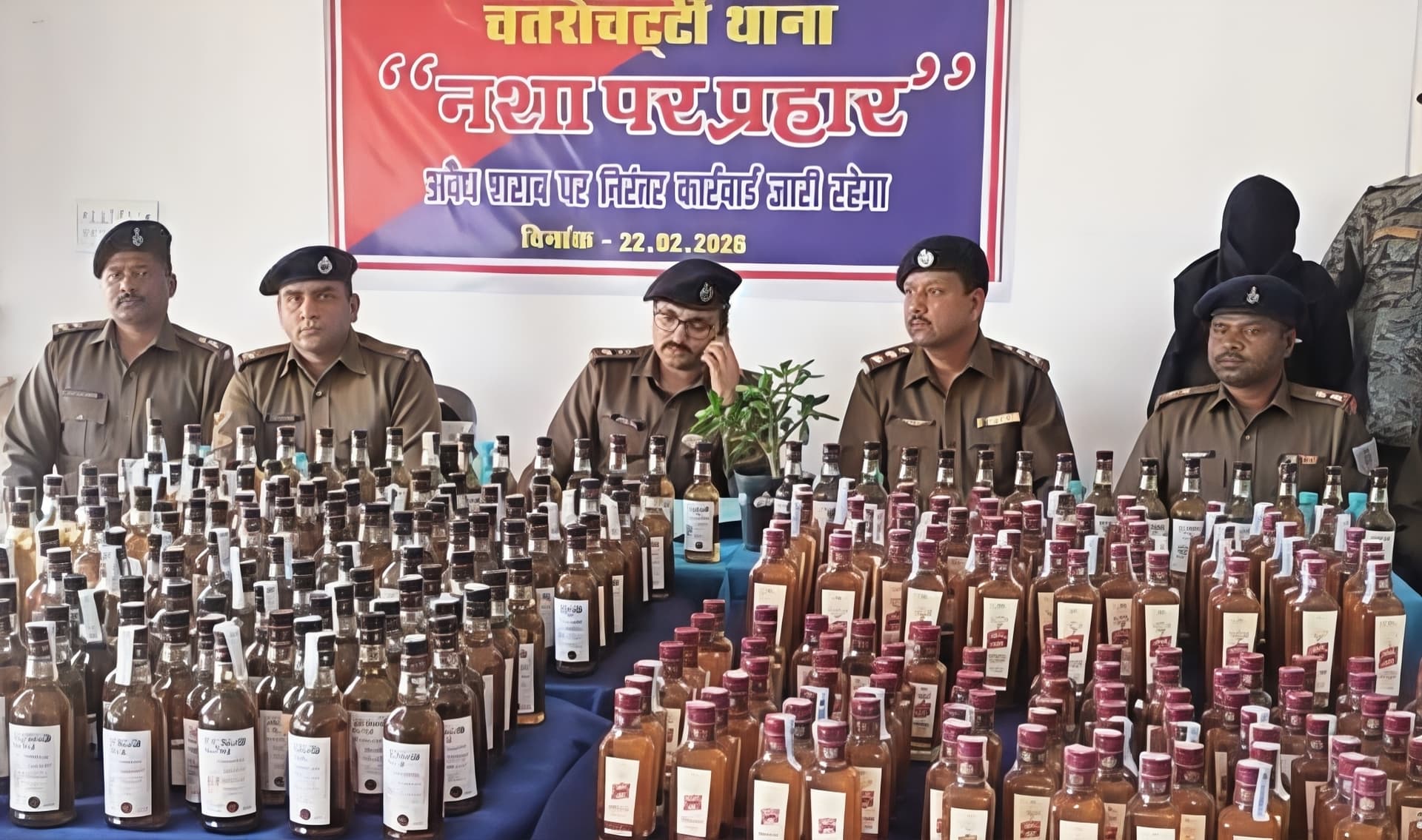 Bokaro News : नरकंडी से 10 लाख रुपये की अवैध शराब जब्त
