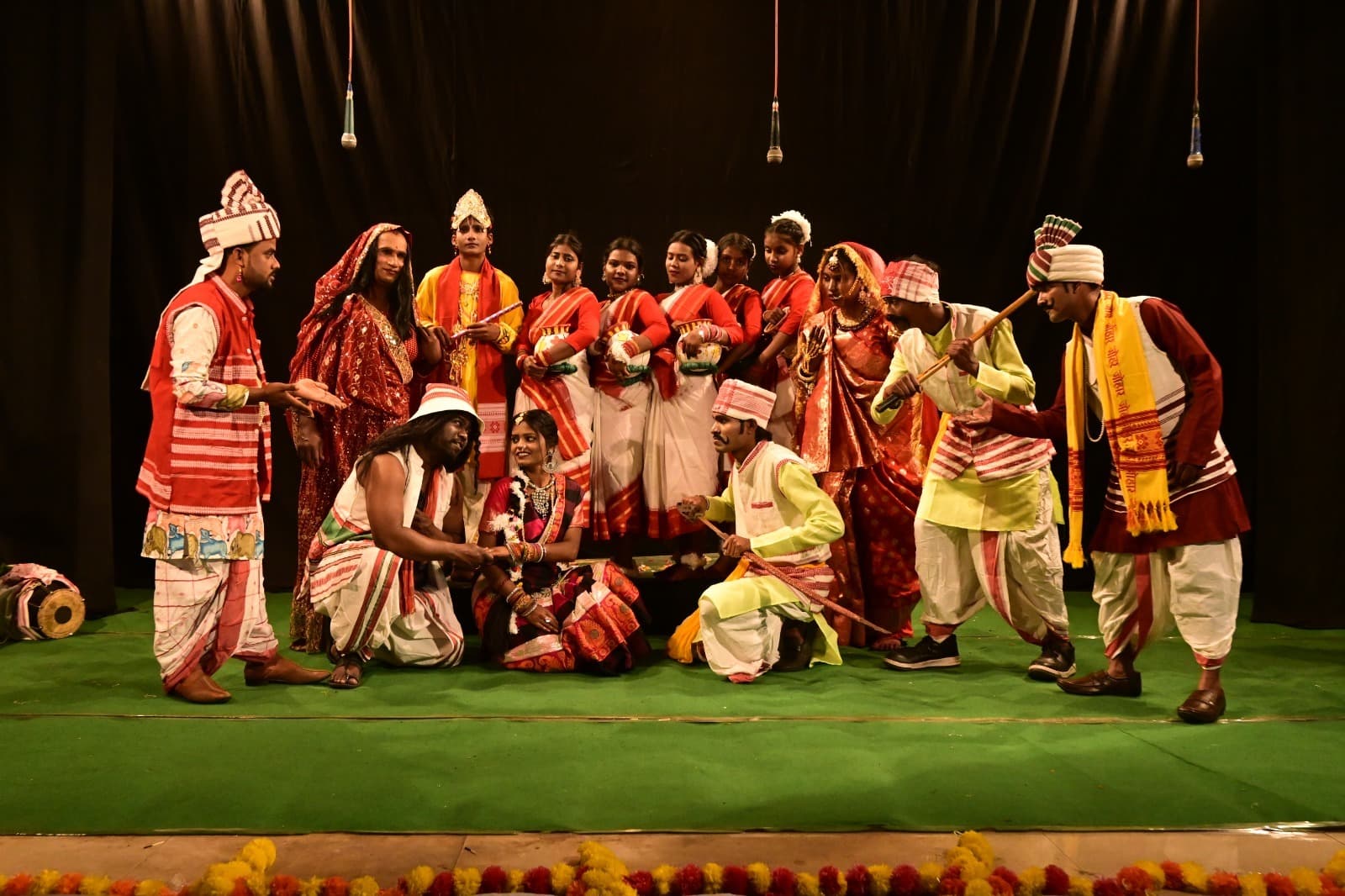 Bokaro News : नाटक ने किया भाई-भतीजावाद पर प्रहार