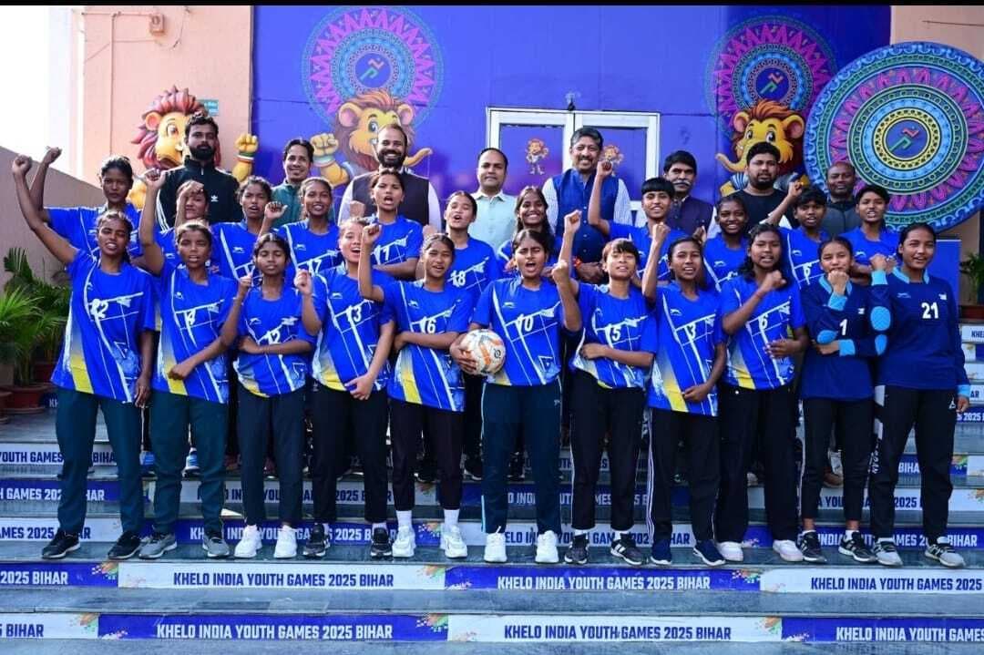 खेलो इंडिया ट्रेवल गेम में बिहार सीनियर फुटबॉल टीम के कोच बने नीतीश मिश्रा