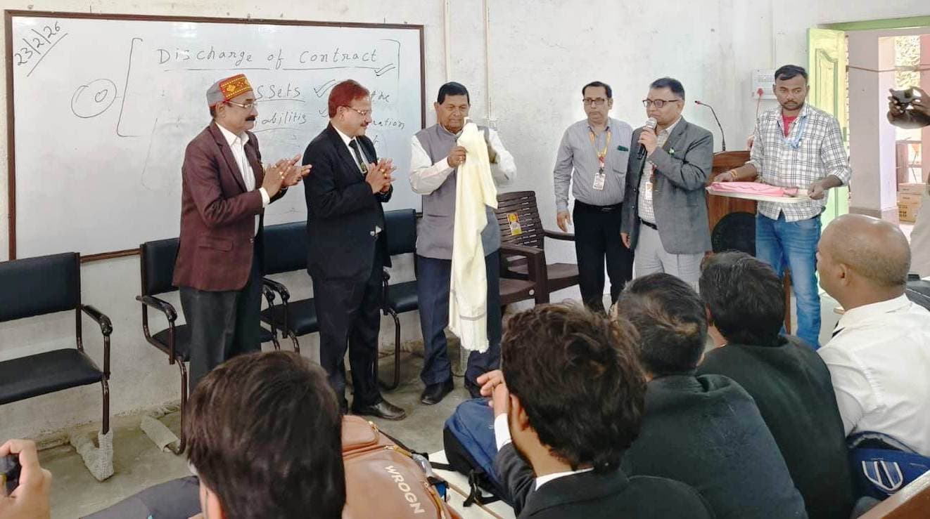 समाज को शिक्षित व सही दिशा देना विधिक उत्तरदायित्व : न्यायाशीध