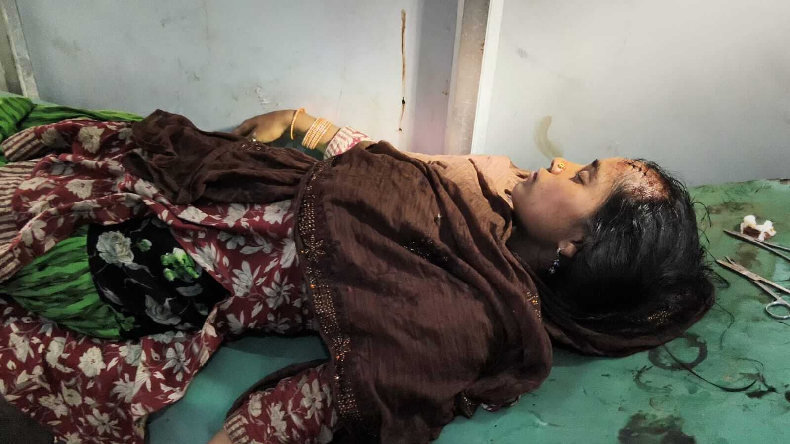 मारपीट में तीन लोग घायल