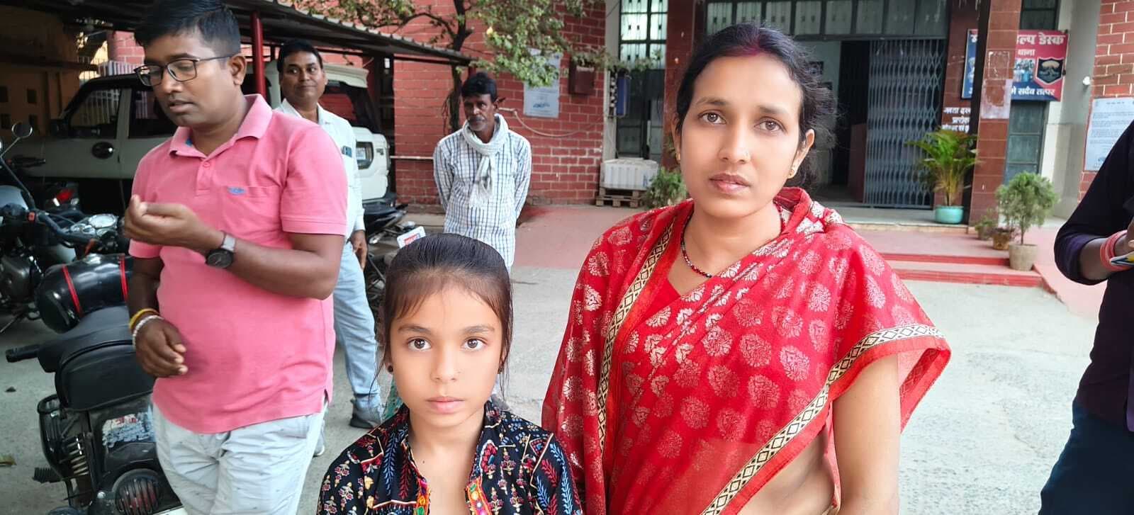 पति के खाता में पैसा जमा करने गयी महिला के थैला से 66 हजार गायब, जांच में जुटी पुलिस