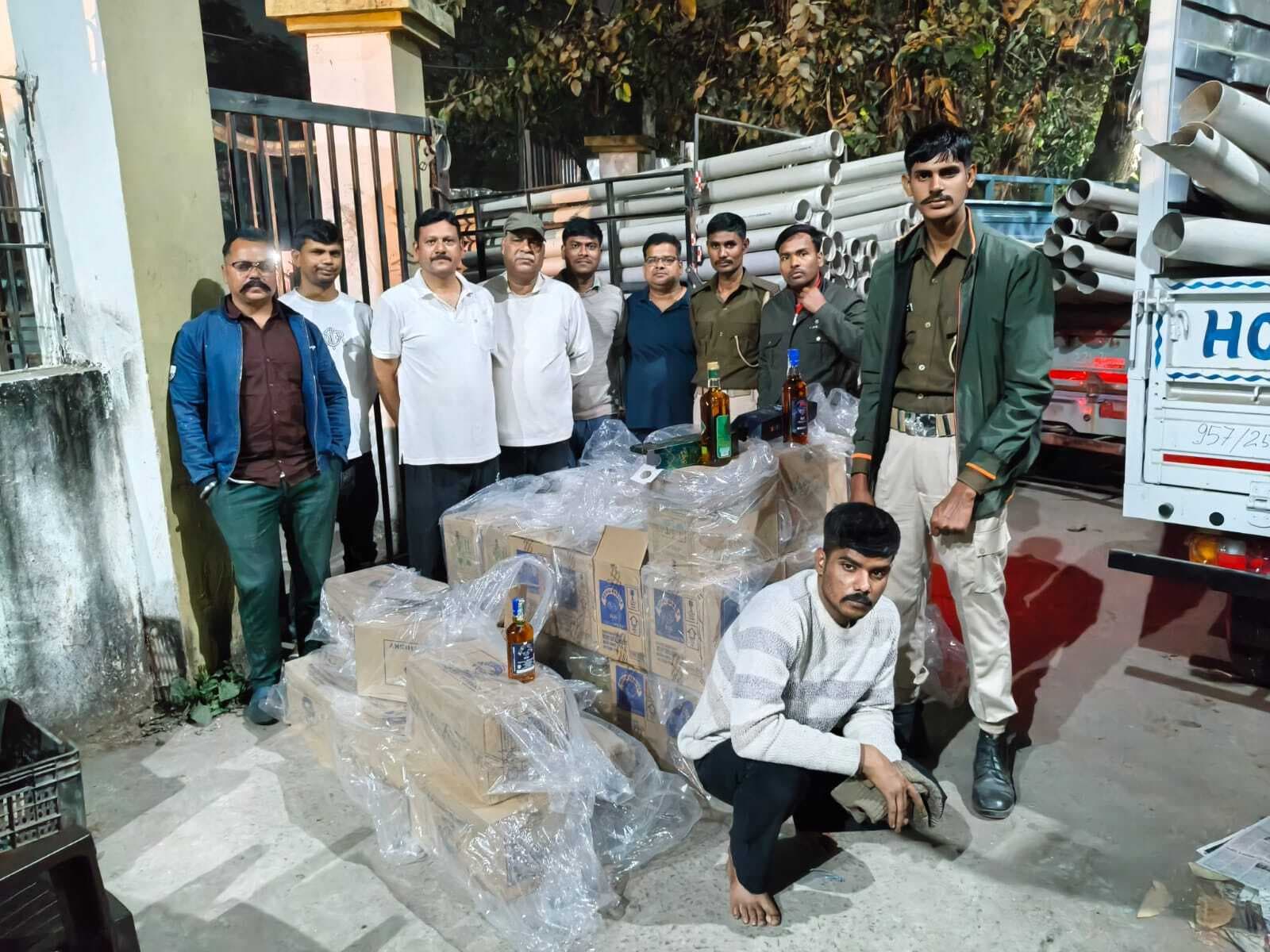 उत्पाद विभाग की बड़ी कार्रवाई, 405 लीटर विदेशी शराब के साथ एक तस्कर गिरफ्तार