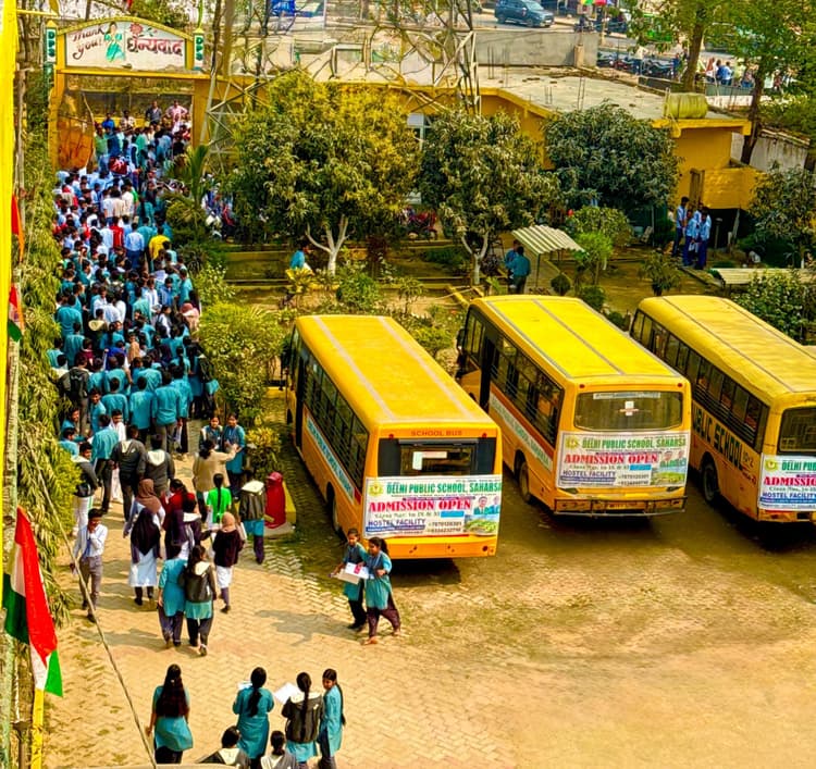 सीबीएसई की विज्ञान विषय की परीक्षा शांतिपूर्ण माहौल हुई संपन्न