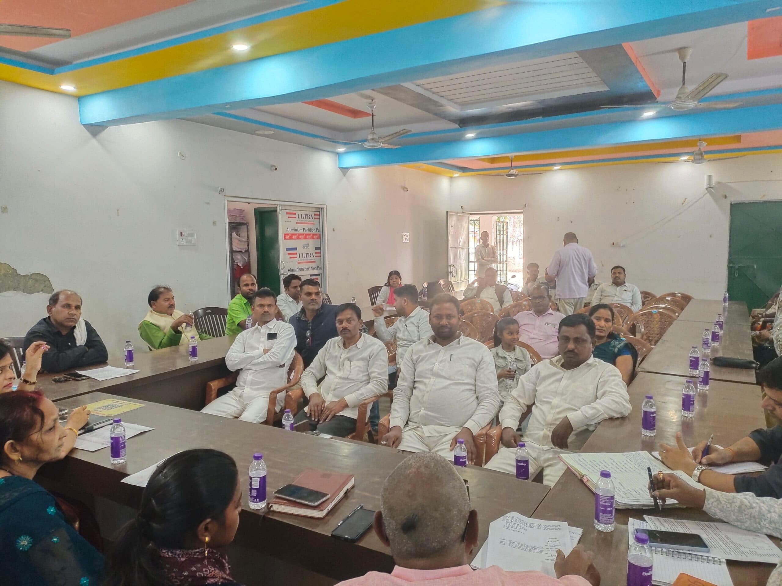 हंगामेदार रही पंसस की बैठक, शिक्षा व पीएचईडी विभाग का छाया रहा मुद्दा