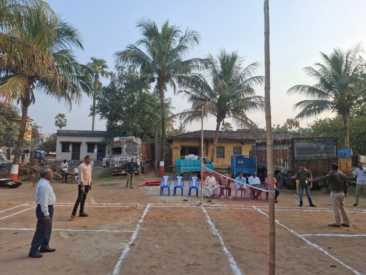 बैडमिंटन में पुलिस ने पत्रकार को किया पराजित