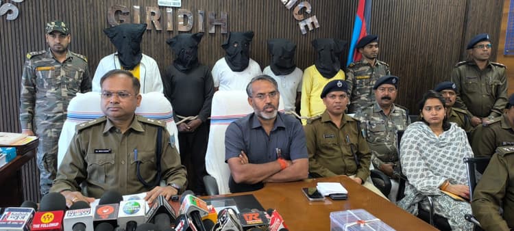 Giridih News :गोली लगने से घायल शमीम अंसारी की मौत, मुख्य आरोपी शिवम आजाद समेत पांच गिरफ्तार