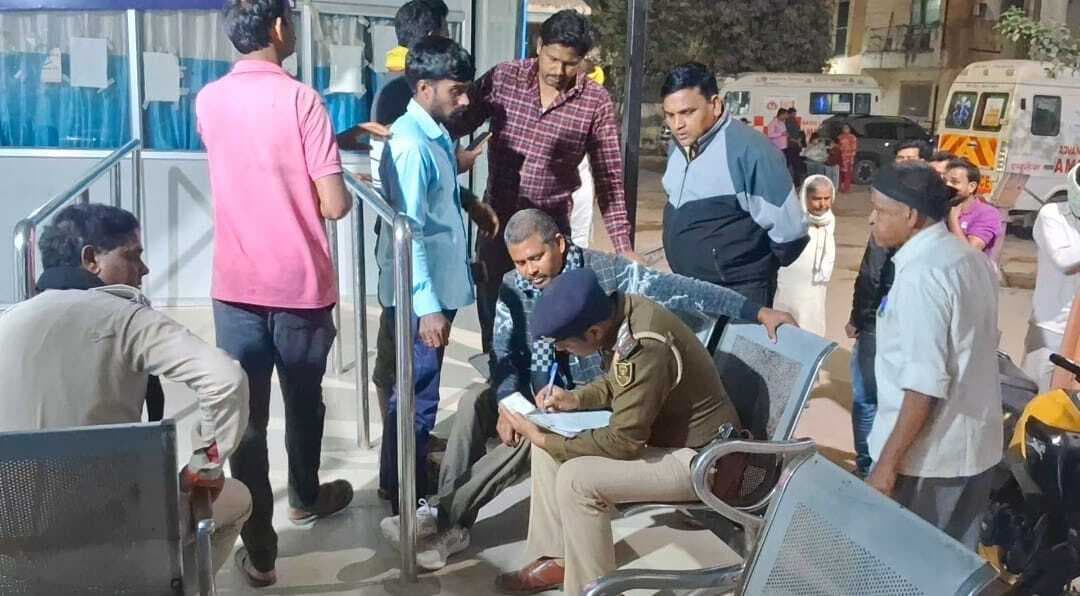 वाहन के धक्के से बाइक सवार वृद्ध की मौत