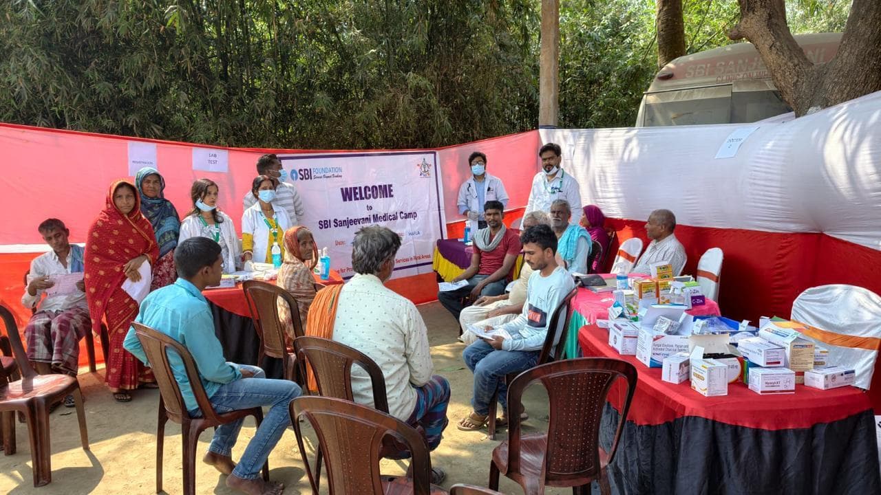 हफला में निःशुल्क  स्वास्थ्य शिविर का किया आयोजन