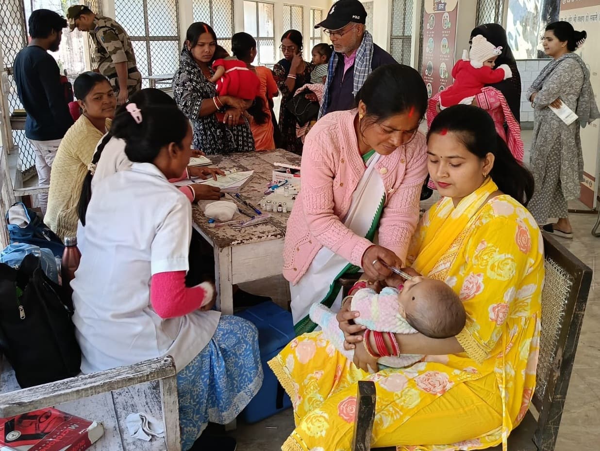55 बच्चों को हुआ टीकाकरण