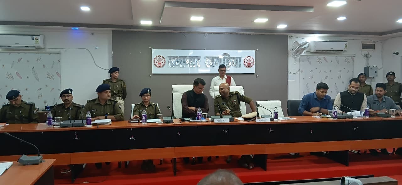 होली में डीजे पर अश्लील गाना बजाने पर रहेगा प्रतिबंध, हुड़दंगियों पर रहेगी पुलिस की पैनी नजर