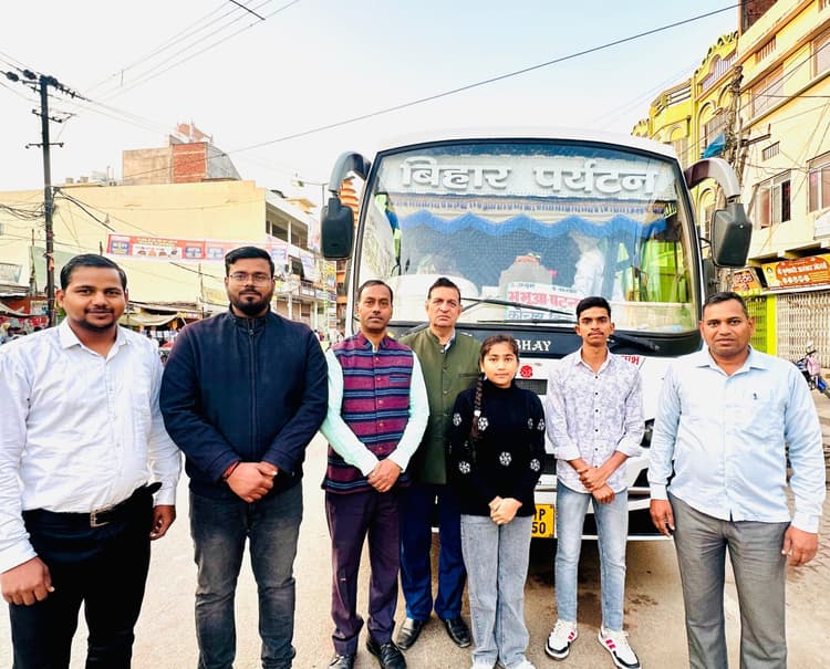 राज्य स्तरीय निबंध व क्विज प्रतियोगिता में कैमूर का प्रतिनिधित्व करेंगे दो छात्र