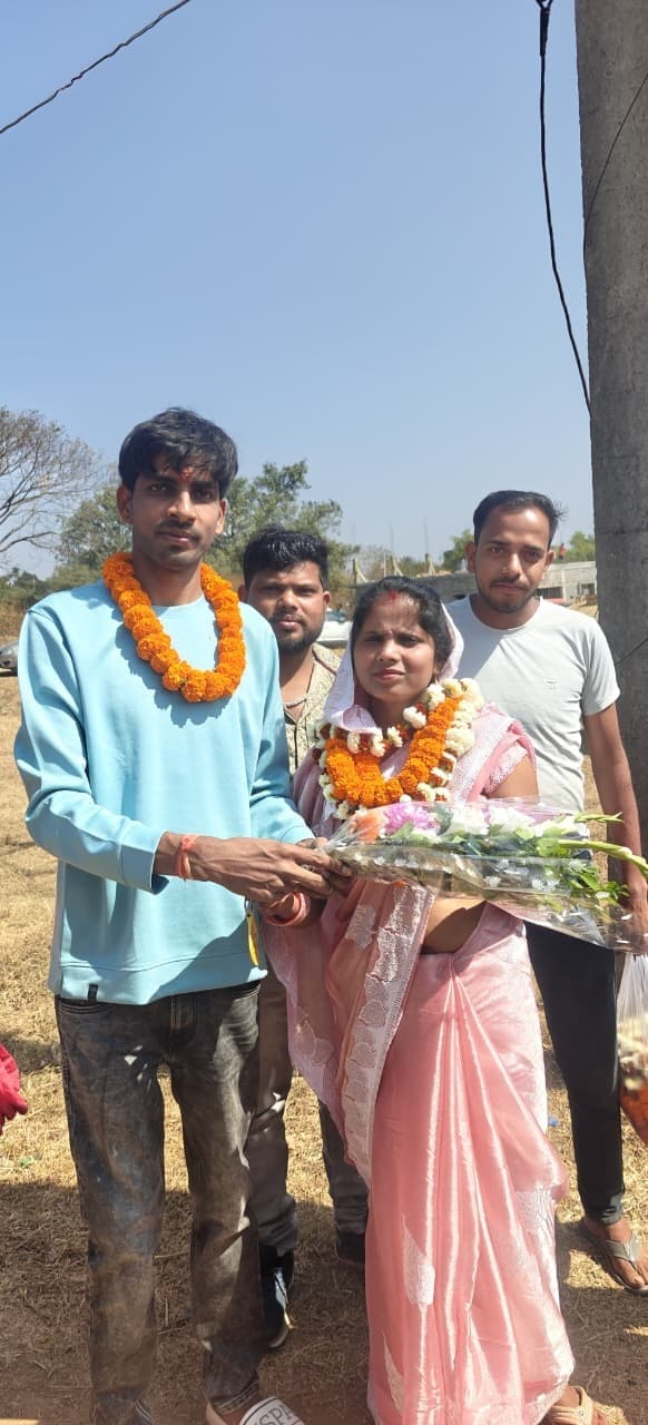 अपने-अपने वार्ड से देवर हारा और भाभी जीती