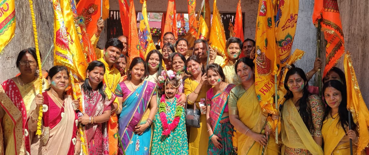 खाटू श्याम की शोभायात्रा निकाली