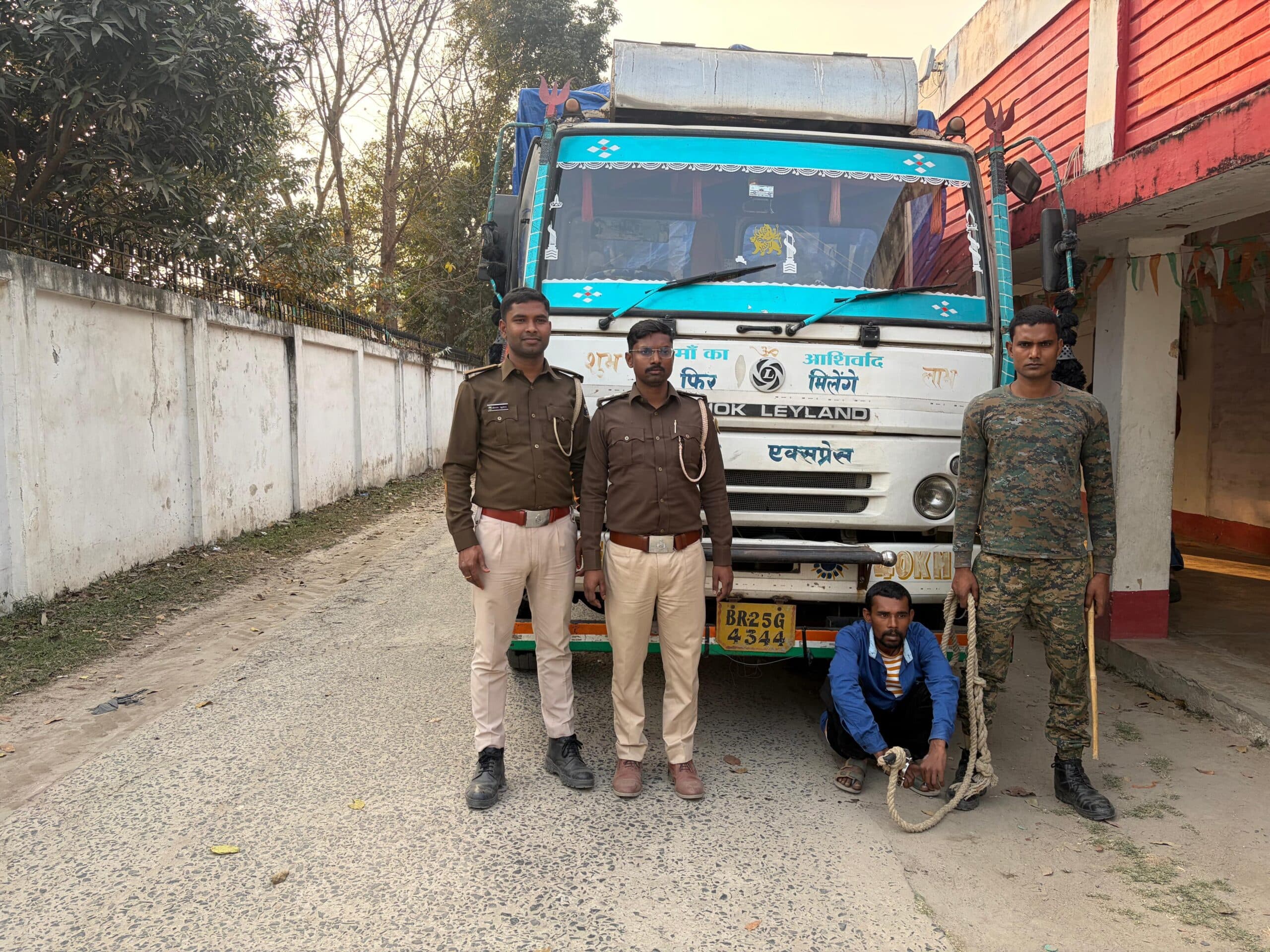 Bhagalpur news 74 लाख की शराब जब्त, ट्रक चालक गिरफ्तार