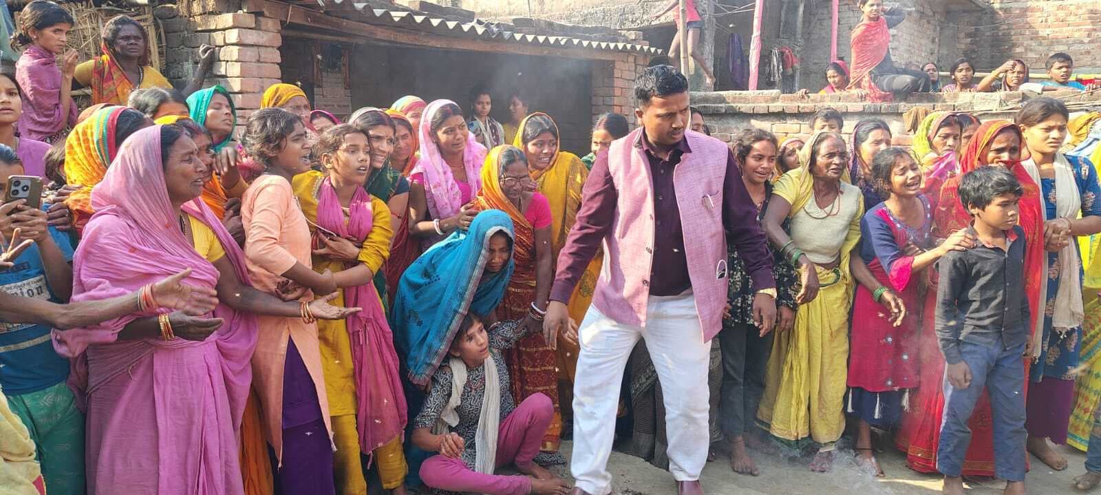 पूर्व वार्ड सदस्य का शव पहुंचा घर, छाया मातम