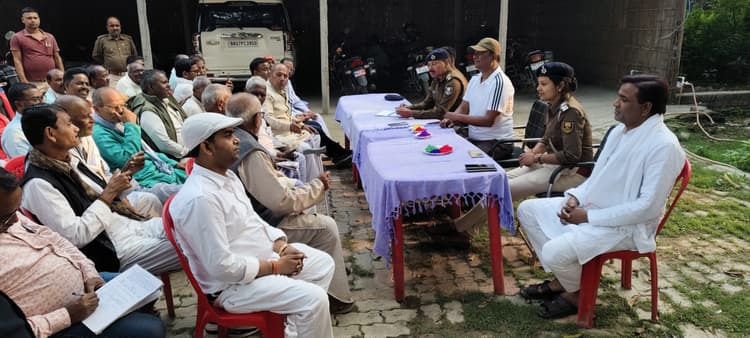 शांतिपूर्ण माहौल में मनाएं होली, इच्छा के विरूद्ध नहीं लगाएं रंग