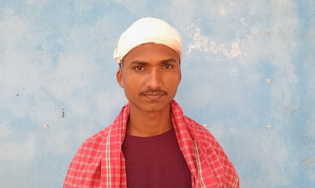 यज्ञ देखने गये युवक के साथ मारपीट, पैसे छीनने का आरोप