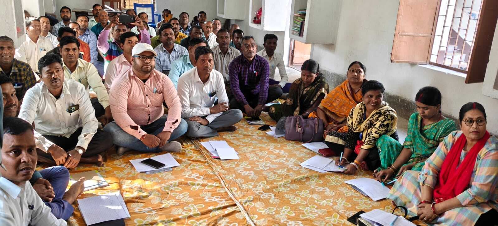 अनामांकित व ड्रॉप आउट बच्चों को विद्यालय से जोड़ने पर जोर