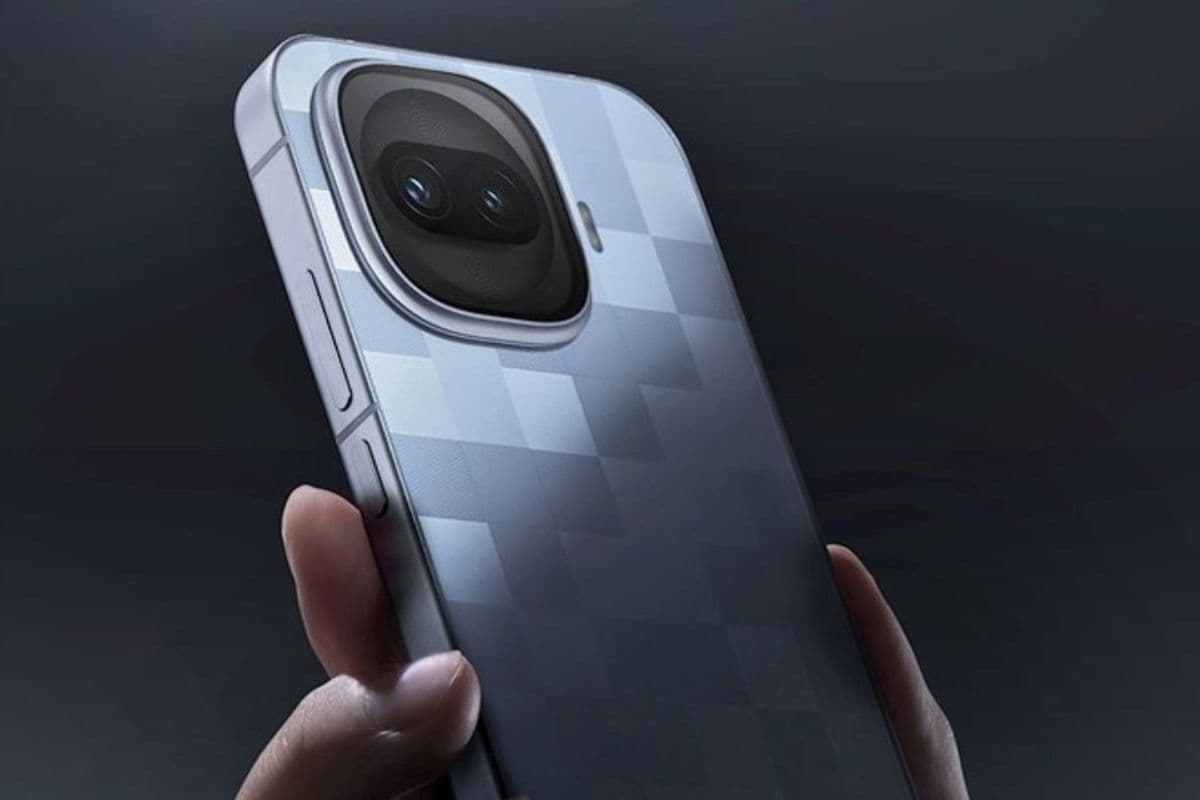 लॉन्च से पहले iQOO 15R की बैटरी डिटेल्स आयी सामने, परफॉरमेंस के मामले में भी फोन जबरदस्त