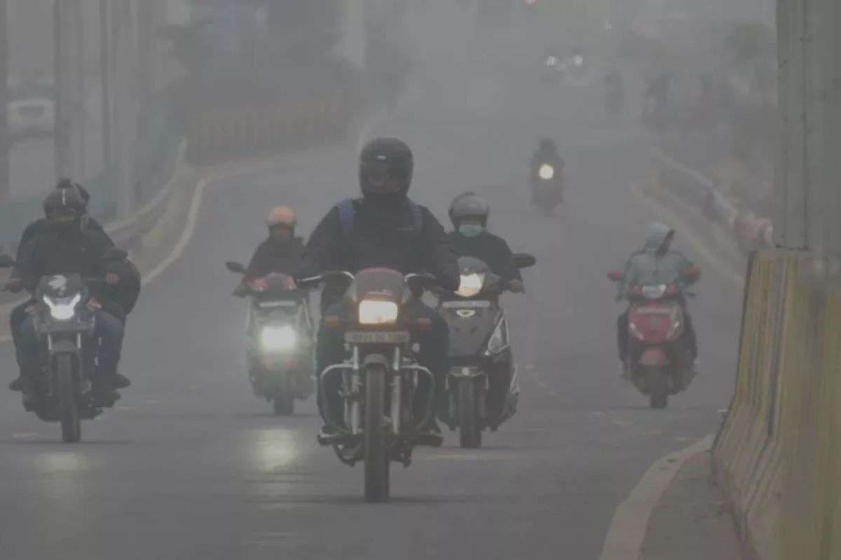 बिहार के इन जिलों में बना रहेगा घना कोहरा, 40 किमी प्रति घंटे की रफ्तार से चलेगी हवा, जानिए पूर्वानुमान