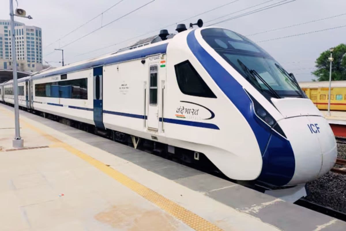 वंदे भारत एक्सप्रेस समेत ये ट्रेनें देर से चलेंगी, जानिए नया टाइम टेबल