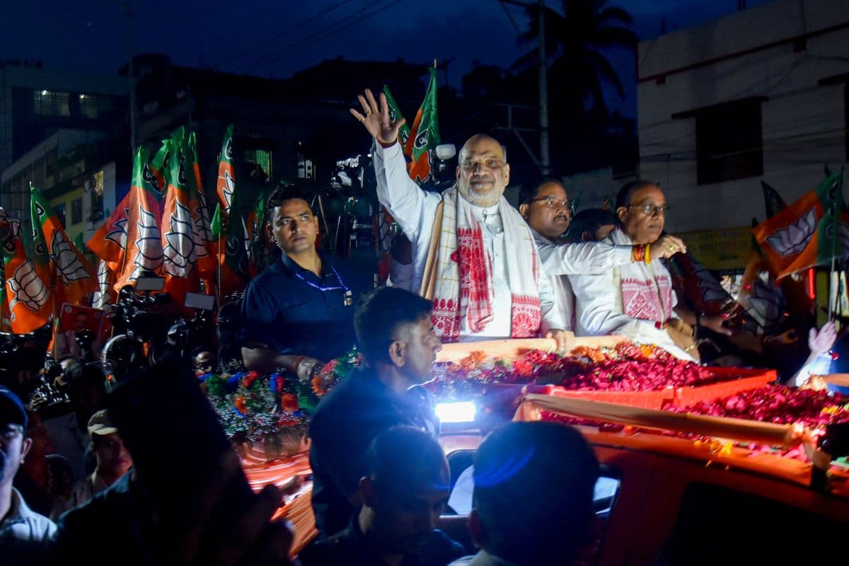 असम में अमित शाह ने किया मेगा रोड शो, 90 सीट जीतने का किया दावा
