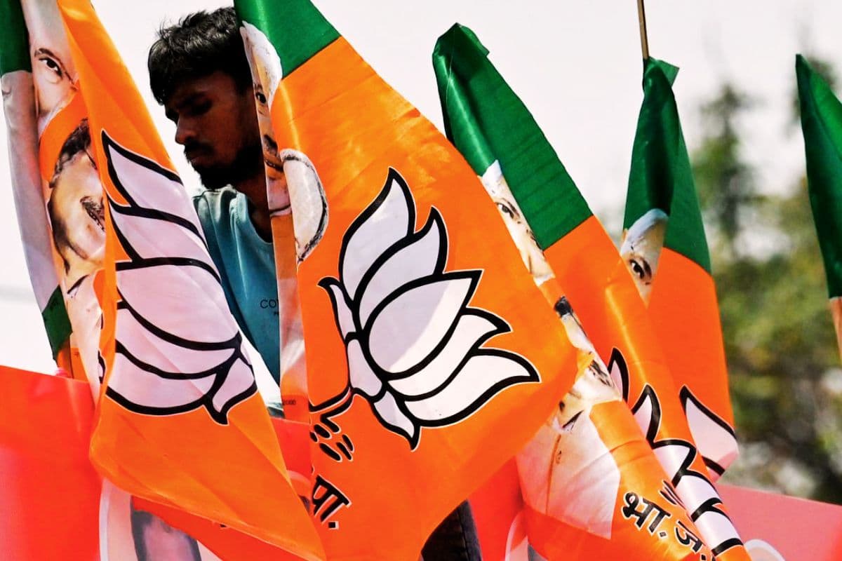 बंगाल चुनाव 2026: भाजपा ने जारी की 144 उम्मीदवारों की पहली लिस्ट, यहां देखें किसको-कहां से मिला टिकट